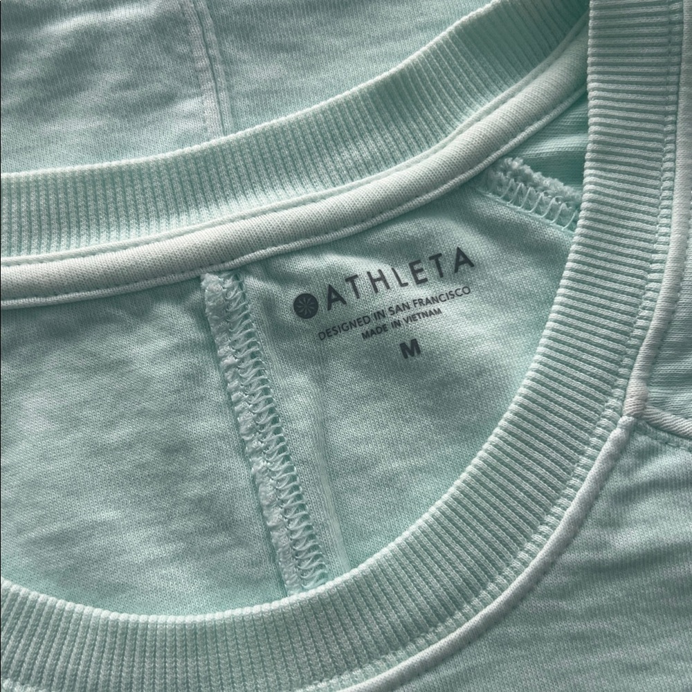 Athleta Mint Green Short Sleeve sweatshirt - Picture 4 of 5